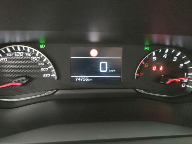 PEUGEOT 2008 usata, con Vetri oscurati