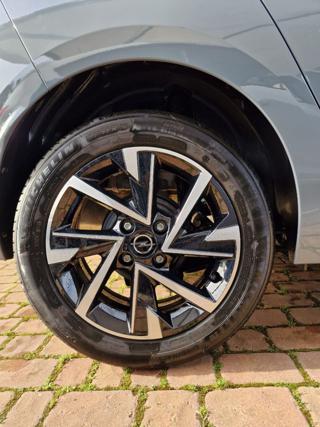 OPEL Corsa usata, con Airbag