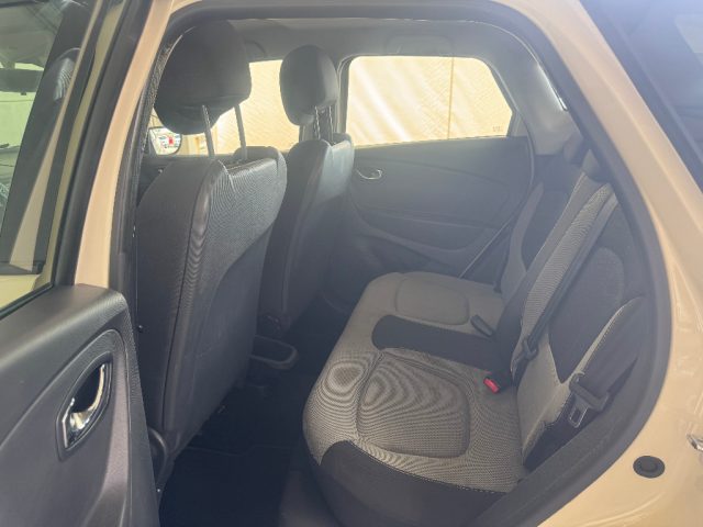 RENAULT Captur usata 23
