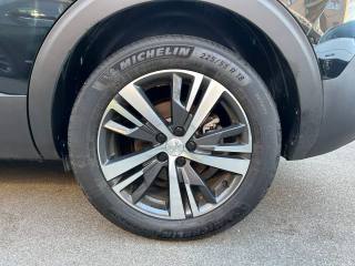 PEUGEOT 5008 usata, con Volante in pelle