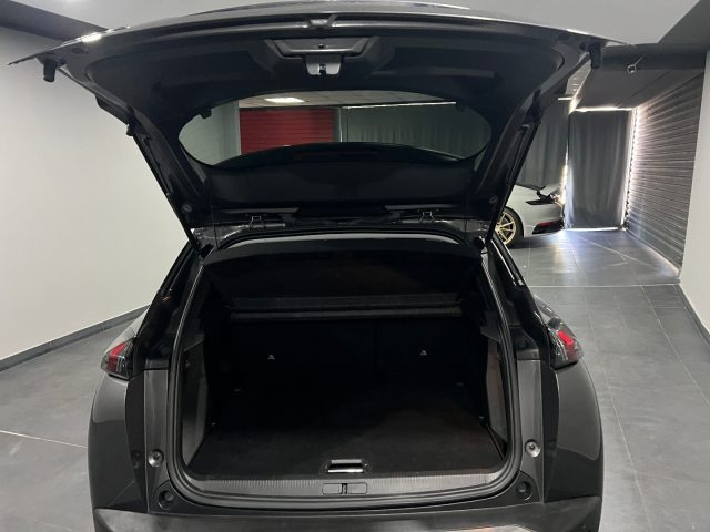 PEUGEOT 2008 usata, con Controllo automatico clima
