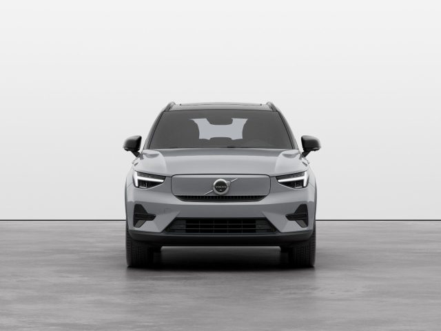 VOLVO EX40 usata, con Autoradio