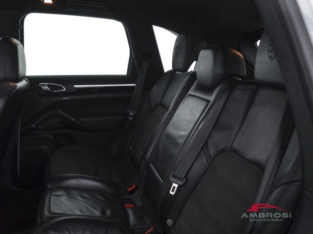 PORSCHE Cayenne usata 9