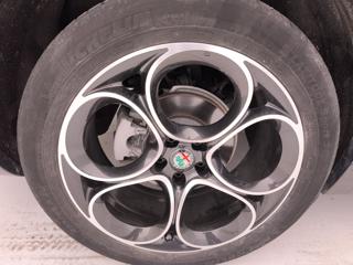 ALFA ROMEO Stelvio usata, con Volante in pelle