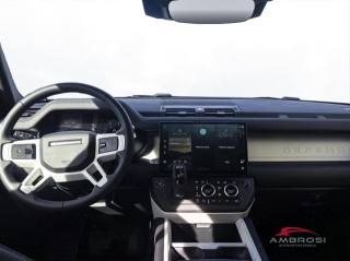 LAND ROVER Defender usata 11