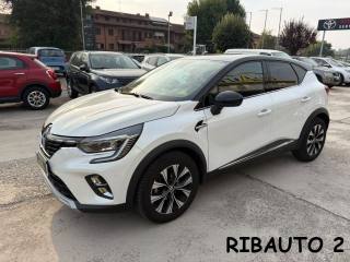 RENAULT Captur usata, con Volante in pelle