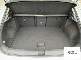 VOLKSWAGEN T-Roc usata, con Sedile posteriore sdoppiato