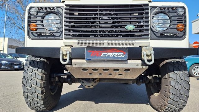 LAND ROVER Defender usata 7