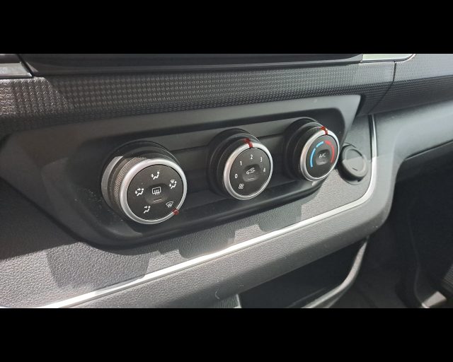NISSAN Primastar usata, con Volante multifunzione