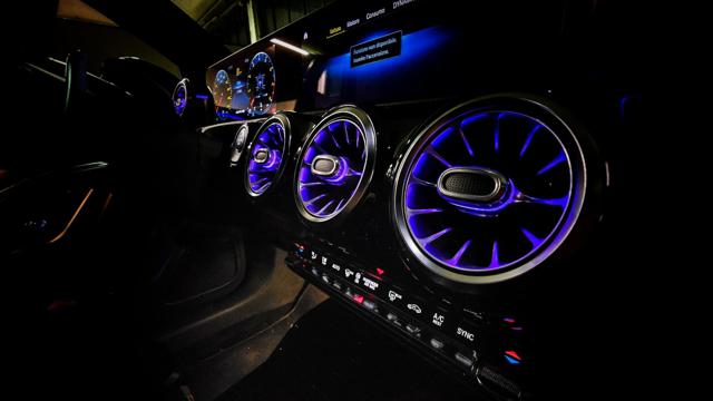 MERCEDES-BENZ A 35 AMG usata, con Chiusura centralizzata senza chiave