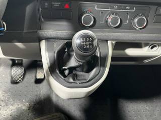 VOLKSWAGEN Transporter usata, con Bluetooth