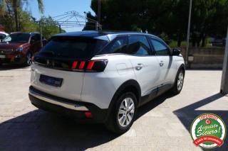 PEUGEOT 3008 usata, con Boardcomputer