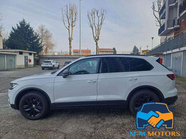 VOLKSWAGEN Touareg usata, con Cerchi in lega