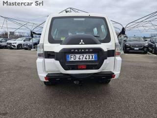 MITSUBISHI Pajero usata, con Autoradio