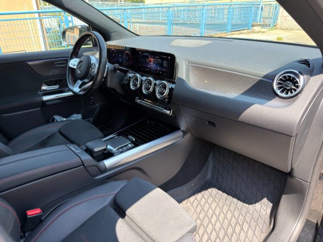 MERCEDES-BENZ GLA 200 usata, con Sedile posteriore sdoppiato