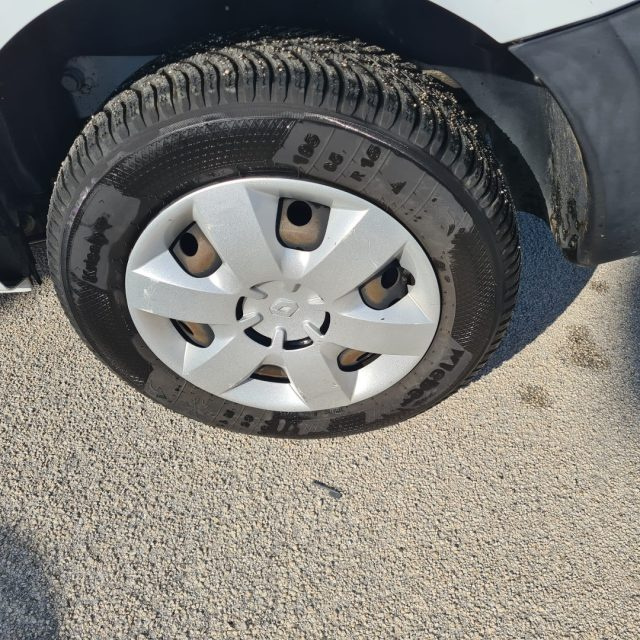 RENAULT Kangoo usata 14