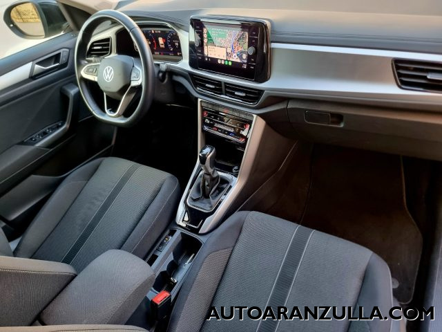 VOLKSWAGEN T-Roc usata, con Controllo automatico clima
