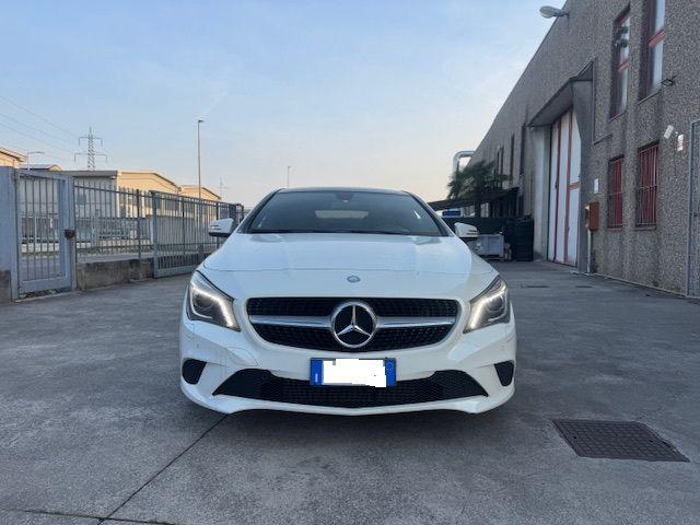 MERCEDES-BENZ CLA 220 usata, con Airbag laterali