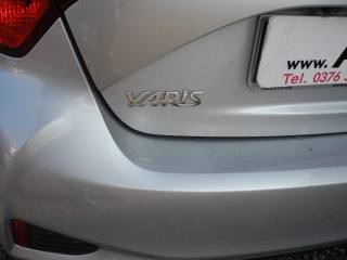 TOYOTA Yaris usata 63