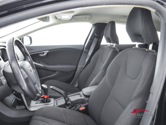 VOLVO V40 usata 8
