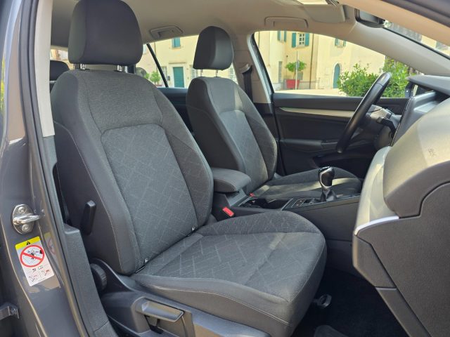 VOLKSWAGEN Golf usata 144