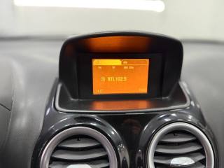 OPEL Corsa usata, con Servosterzo