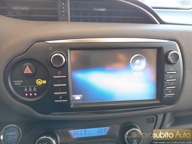 TOYOTA Yaris usata 30