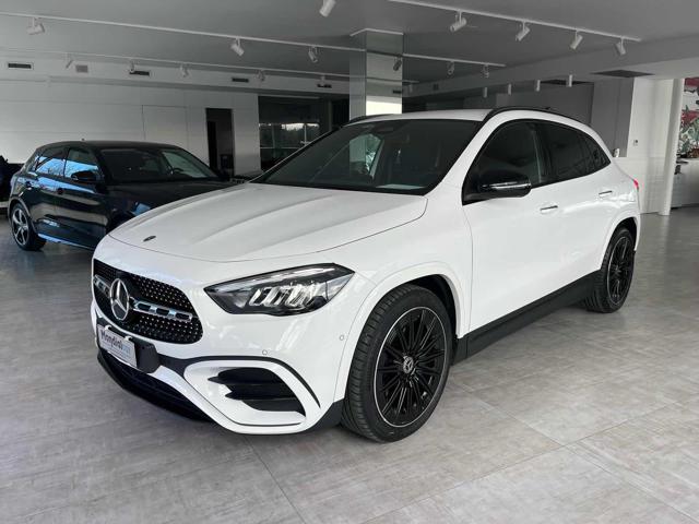 MERCEDES-BENZ GLA 200 usata 23