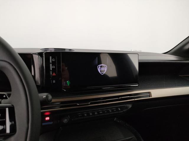 LANCIA Ypsilon usata, con Controllo automatico clima
