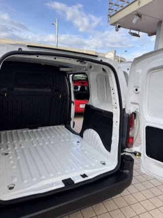 PEUGEOT Partner usata, con Bracciolo