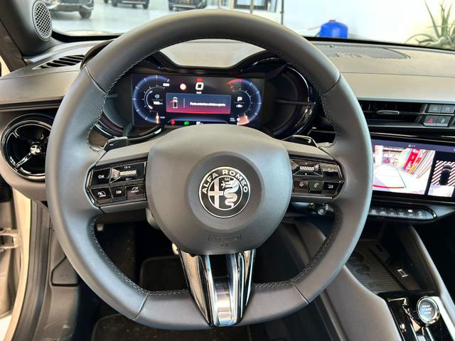 ALFA ROMEO Junior usata, con Airbag