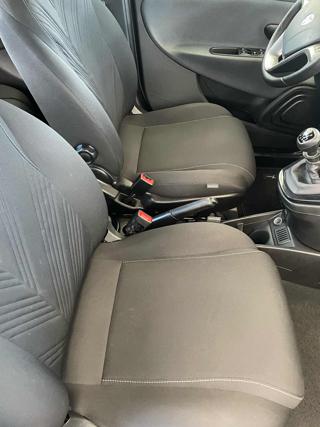LANCIA Ypsilon usata, con ESP