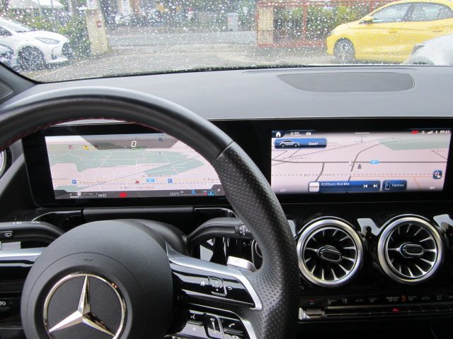 MERCEDES-BENZ GLA 200 usata, con Boardcomputer