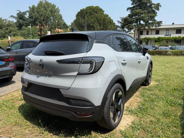 RENAULT Captur usata, con Autoradio