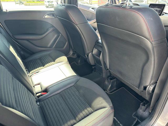 MERCEDES-BENZ B 200 usata, con Sensori di parcheggio posteriori