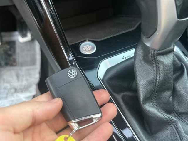 VOLKSWAGEN T-Roc usata, con Sedile posteriore sdoppiato