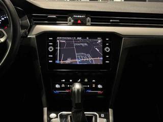 VOLKSWAGEN Passat Variant usata, con Cruise Control