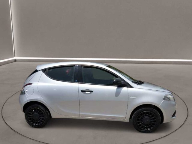 LANCIA Ypsilon usata, con Autoradio