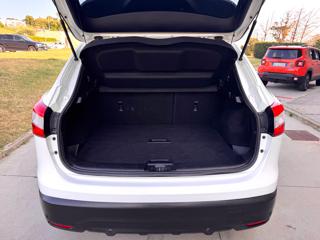 NISSAN Qashqai usata, con Luci diurne LED