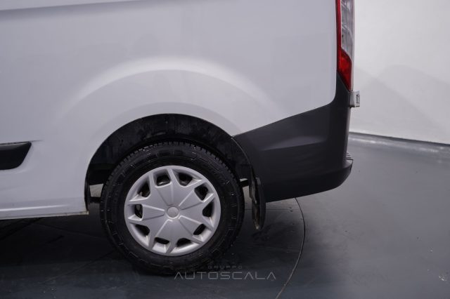 FORD Transit Custom usata 21