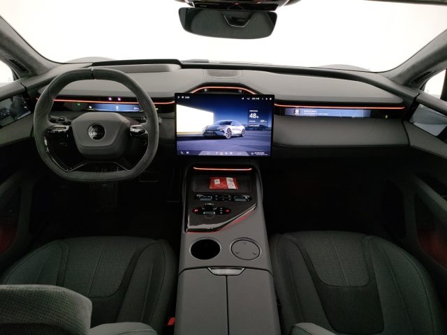 LOTUS Emeya usata, con Controllo automatico clima