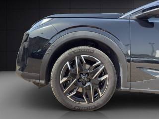 PEUGEOT 5008 usata, con Autoradio digitale