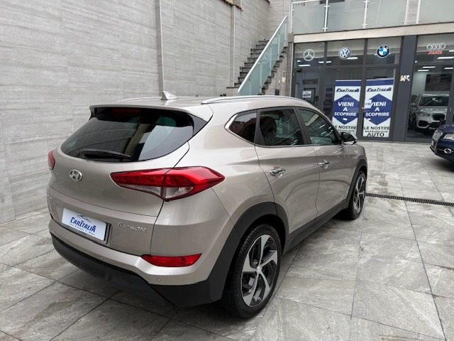 HYUNDAI Tucson usata, con Autoradio