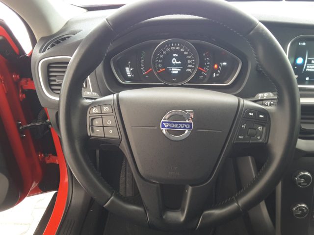VOLVO V40 Cross Country usata, con Boardcomputer