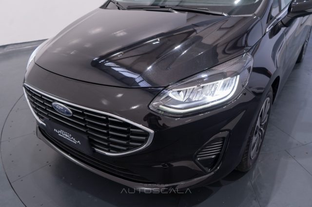 FORD Fiesta usata, con Bluetooth