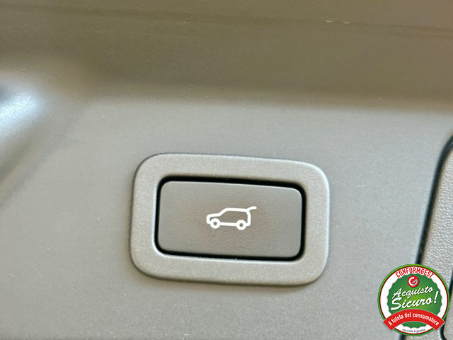 LAND ROVER Range Rover Velar usata, con Controllo elettronico della corsia