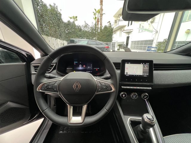 RENAULT Clio usata, con Sensori di parcheggio posteriori