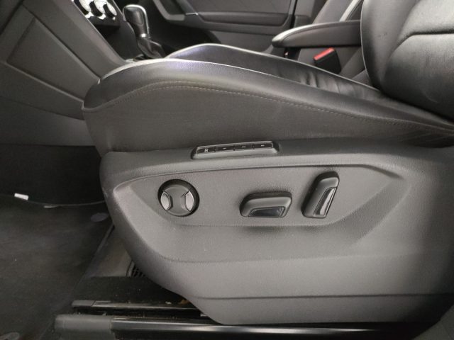 VOLKSWAGEN Tiguan Allspace usata, con Fari LED