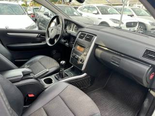 MERCEDES-BENZ B 180 usata, con Chiusura centralizzata