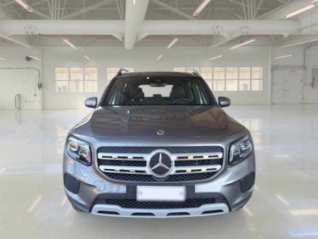 MERCEDES-BENZ GLB 180 usata, con Cerchi in lega